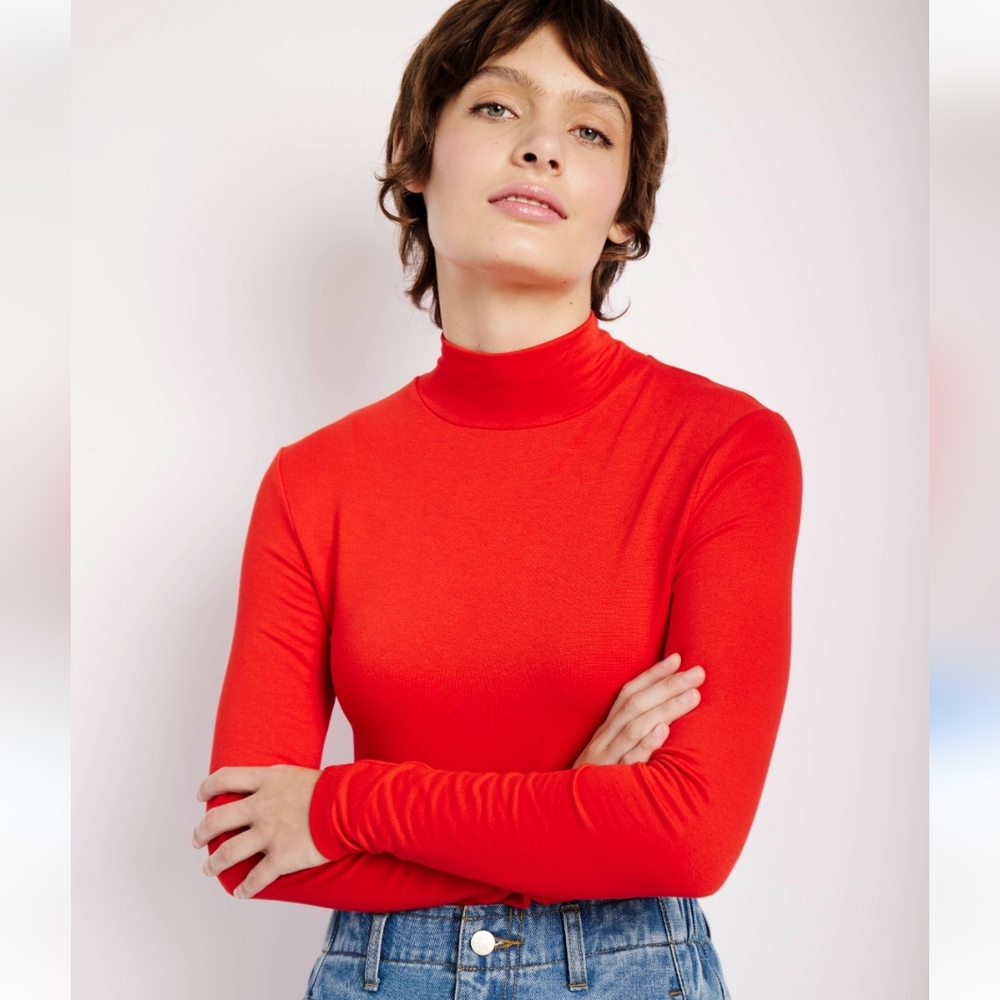 GUESS cropped top